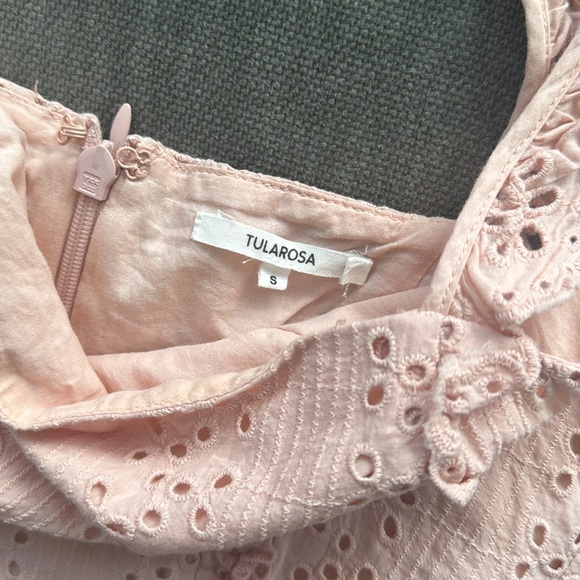 TULAROSA REVOLVE PINK LACE OFF SHOULDER COTTON MINI DRESS SMAL GREAT CONDITION - Picture 4 of 5